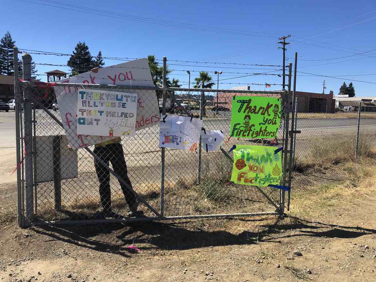 Thank You Firefighter Signs Outside The Mendocino Complex Incident