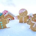 gingerbreads on snow