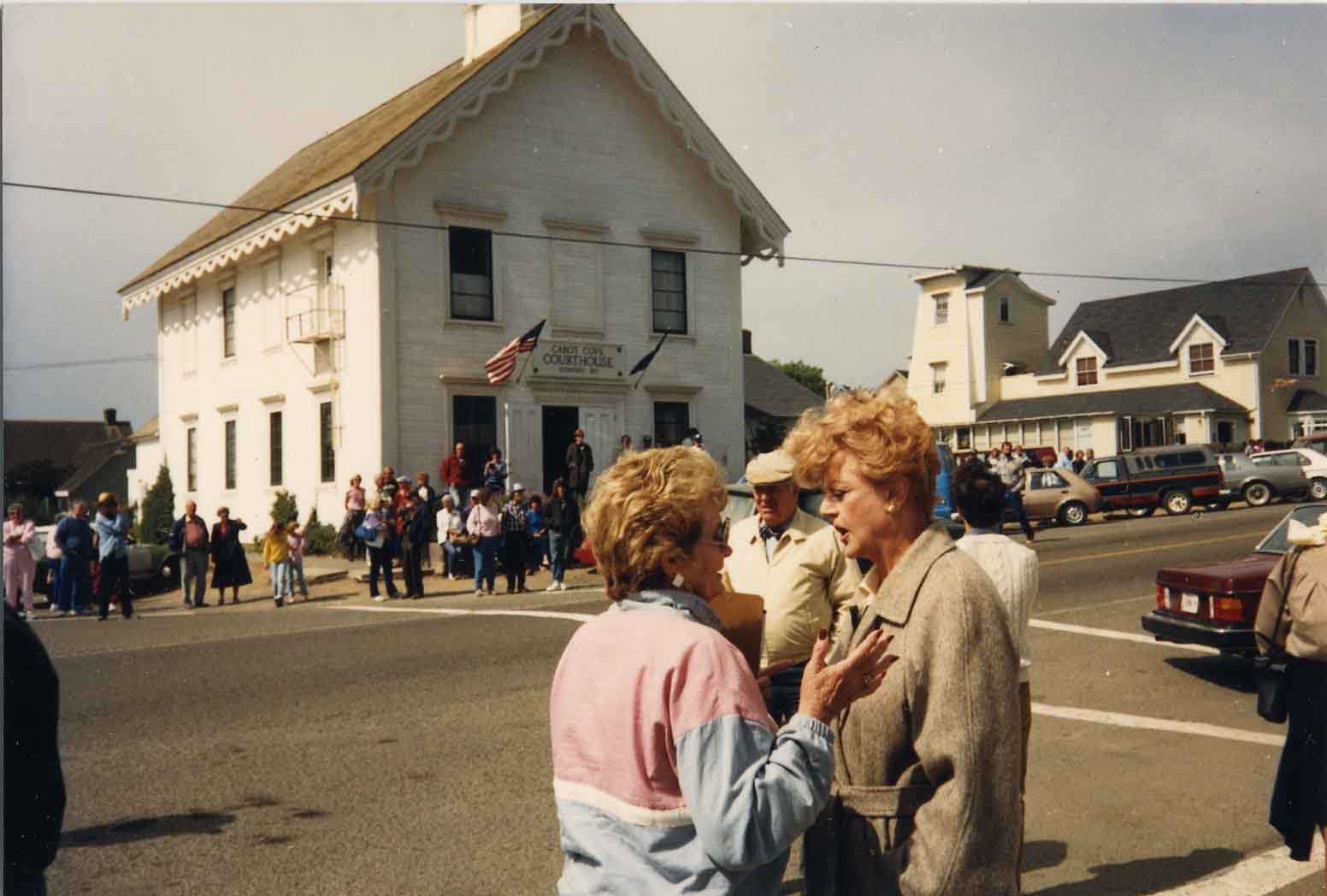 For ‘Fangelas’ young and old, Mendocino will always be Cabot Cove